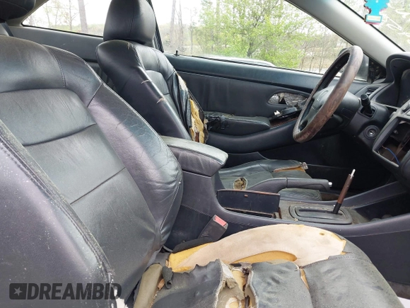 2000 Honda Accord EX with VIN 1HGCG2258YA015950, listed as a IAAI auction lot 41925715 with 366,108 mi miles and . Bid and sale history available at DreamBid. Image 5.