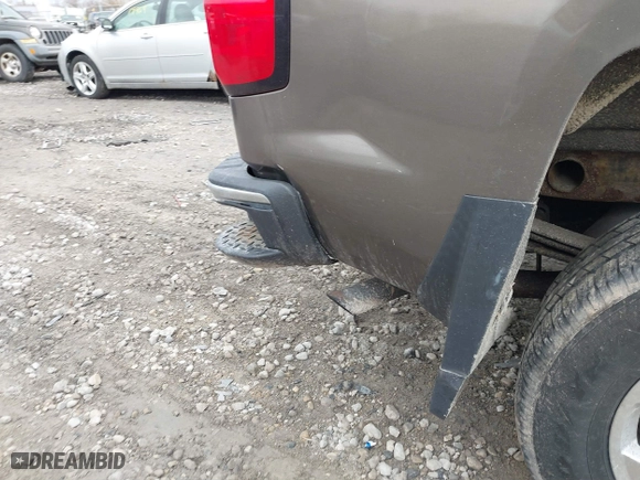 2015 Chevrolet Silverado 1500 LT with VIN 3GCUKREC4FG237341, listed as a IAAI auction lot 41813464 with 108,751 mi miles. Bid and sale history available at carsss.com. Image 19.