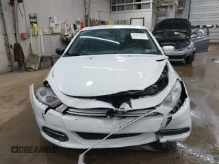 2015 Dodge Dart SE z VIN 1C3CDFAA9FD380800, wystawiony jako IAAI lot #42165765 z przebiegiem 94 782 mil mil oraz . Historia ofert i sprzedaży dostępna na DreamBid. Obrazek 12.