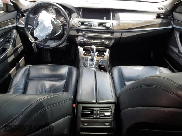 2015 BMW 5 Series 535i xDrive с VIN WBA5B3C52FD542661, выставлен на аукционе Copart как лот 61461975 с пробегом Не указан миль и Списание • Salvage title. История ставок и продаж доступна на DreamBid. Изображение 8.