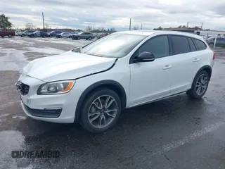 2016 Volvo V60 Cross Country T5 with VIN YV4612HKXG1013445, listed as a IAAI auction lot 41502674 with 113,657 mi miles. Bid and sale history available at carsss.com. Image 2.