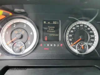 2014 Ram 2500 Tradesman z VIN 3C6UR5CLXEG253721, wystawiony jako Copart lot #51268065 z przebiegiem 157 904 mil mil oraz Szkoda całkowita • Salvage title. Historia ofert i sprzedaży dostępna na DreamBid. Obrazek 9.