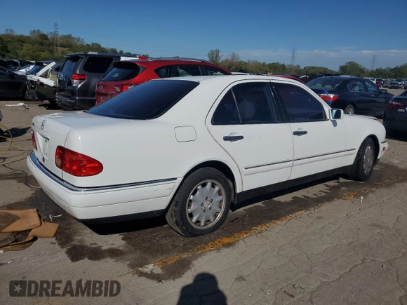 1999 Mercedes-Benz E-Class with VIN WDBJF65HXXA914389, listed as a Copart auction lot 72935884 with 192,084 mi miles and Salvage Title. Bid and sale history available at carsss.com. Image 3.