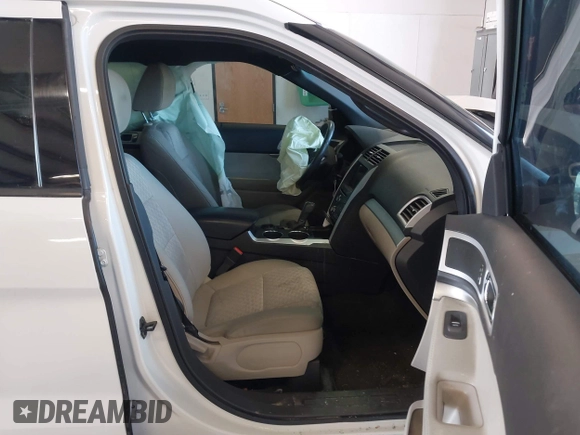 2011 Ford Explorer XLT with VIN 1FMHK7D84BGA57023, listed as a IAAI auction lot 42023816 with 205,238 mi miles and . Bid and sale history available at DreamBid. Image 5.