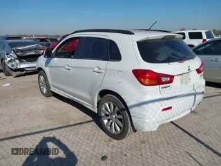 2011 Mitsubishi Outlander Sport SE with VIN JA4AP4AU1BZ016693, listed as a IAAI auction lot 41012527 with 162,310 mi miles. Bid and sale history available at carsss.com. Image 3.