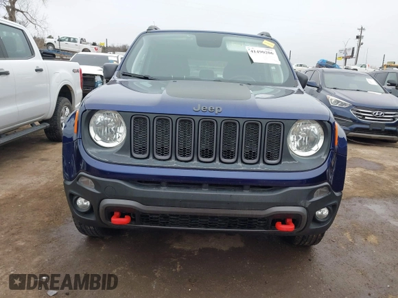 2018 Jeep Renegade Trailhawk with VIN ZACCJBCB6JPH00636, listed as a IAAI auction lot 41490206 with 111,373 mi miles. Bid and sale history available at carsss.com. Image 12.