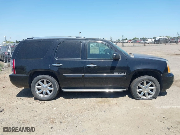 2008 GMC Yukon Denali with VIN 1GKFK63848J210877, listed as a IAAI auction lot 42096972 with 144,467 mi miles. Bid and sale history available at carsss.com. Image 14.