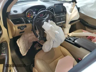 2017 Mercedes-Benz GLS 450 z VIN 4JGDF6EE2HA875119, wystawiony jako Copart lot #57254555 z przebiegiem 131 617 mil mil oraz Szkoda całkowita • Salvage title. Historia ofert i sprzedaży dostępna na DreamBid. Obrazek 8.
