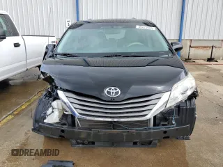 2012 Toyota Sienna XLE AAS z VIN 5TDYK3DC9CS271157, wystawiony jako Copart lot #55418065 z przebiegiem 172 988 mil mil oraz Nie do naprawy • Non repairable. Historia ofert i sprzedaży dostępna na DreamBid. Obrazek 5.