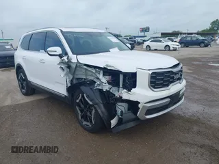 2024 Kia Telluride S with VIN 5XYP64GC2RG515044, listed as a IAAI auction lot 42345367 with 7,981 mi miles and . Bid and sale history available at DreamBid. Image 1.