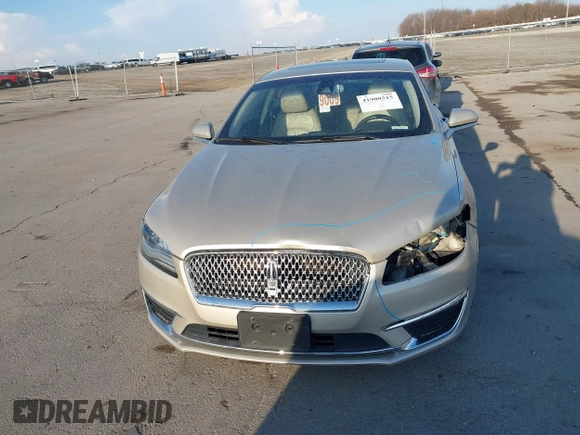2017 Lincoln MKZ Reserve with VIN 3LN6L5F96HR638586, listed as a IAAI auction lot 41900215 with 111,566 mi miles and . Bid and sale history available at DreamBid. Image 12.