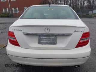 2012 Mercedes-Benz C-Class C 300 Sport with VIN WDDGF8BB3CA692642, listed as a IAAI auction lot 41941313 with 119,021 mi miles. Bid and sale history available at carsss.com. Image 16.