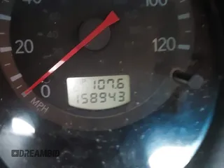 2006 Mitsubishi Outlander LS with VIN JA4LZ31F06U018534, listed as a IAAI auction lot 41800157 with 158,943 mi miles. Bid and sale history available at carsss.com. Image 7.