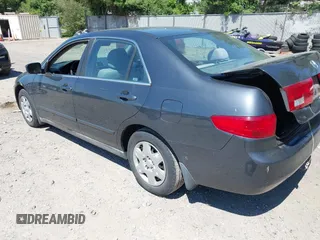 2005 Honda Accord LX z VIN 1HGCM56435A197273, wystawiony jako IAAI lot #42217376 z przebiegiem 301 204 mil mil oraz . Historia ofert i sprzedaży dostępna na DreamBid. Obrazek 3.