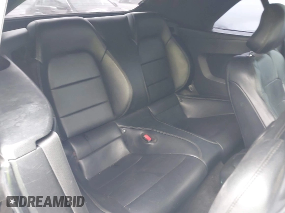 2015 Ford Mustang GT Premium z VIN 1FATP8FF8F5327105, wystawiony jako IAAI lot #42193645 z przebiegiem 105 347 mil mil oraz . Historia ofert i sprzedaży dostępna na DreamBid. Obrazek 8.