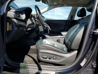 2019 Kia Niro EV EX Premium with VIN KNDCE3LG1K5027965, listed as a Copart auction lot 50657775 with 29,213 mi miles and Salvage Title. Bid and sale history available at carsss.com. Image 7.