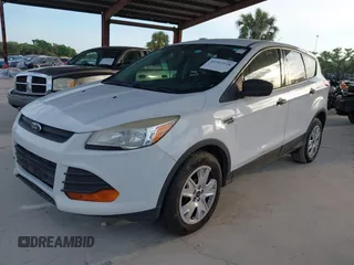 2014 Ford Escape S with VIN 1FMCU0F78EUB64310, listed as a IAAI auction lot 41912138 with 257,755 mi miles. Bid and sale history available at carsss.com. Image 2.