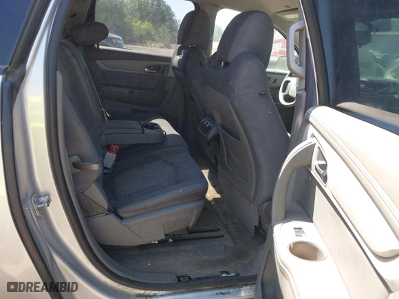 2015 Chevrolet Traverse LS with VIN 1GNKRFKD3FJ278483, listed as a IAAI auction lot 42007507 with 147,938 mi miles. Bid and sale history available at carsss.com. Image 8.