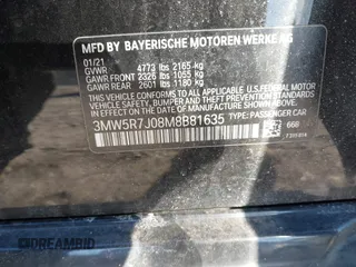 2021 BMW 3 Series 330i xDrive with VIN 3MW5R7J08M8B81635, listed as a IAAI auction lot 41628060 with 73,183 mi miles. Bid and sale history available at carsss.com. Image 9.