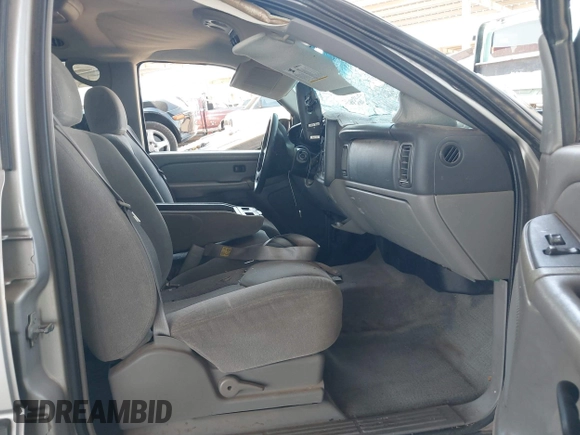2004 Chevrolet Tahoe Z71 with VIN 1GNEK13Z84R267119, listed as a IAAI auction lot 42465972 with 227,639 mi miles and . Bid and sale history available at DreamBid. Image 5.