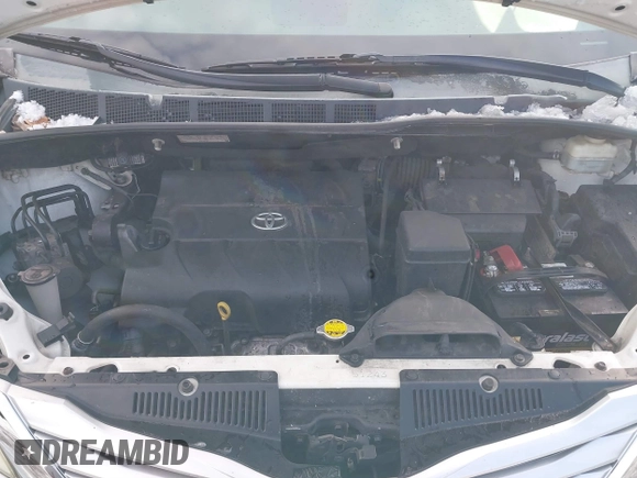 2013 Toyota Sienna XLE AAS with VIN 5TDYK3DC9DS380445, listed as a IAAI auction lot 41308312 with 174,325 mi miles and . Bid and sale history available at DreamBid. Image 10.