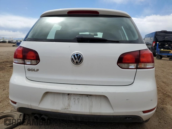 2013 Volkswagen Golf w/Conv & Sunroof z VIN WVWDB7AJ9DW132124, wystawiony jako Copart lot #55153115 z przebiegiem 132 503 mil mil oraz Szkoda całkowita • Salvage title. Historia ofert i sprzedaży dostępna na DreamBid. Obrazek 6.