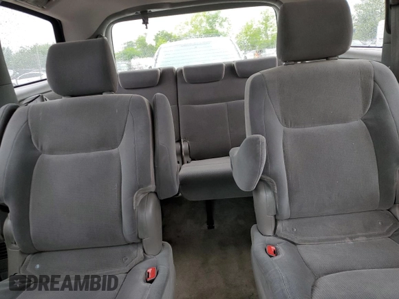 2005 Toyota Sienna CE z VIN 5TDZA23C75S379167, wystawiony jako Copart lot #58687135 z przebiegiem 191 873 mil mil oraz Czysty tytuł • Clean title. Historia ofert i sprzedaży dostępna na DreamBid. Obrazek 10.