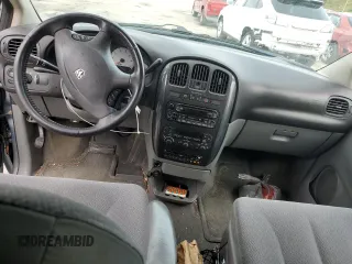 2005 Dodge Caravan SXT with VIN 2D4GP44L25R565890, listed as a Copart auction lot 42324244 with 203,174 mi miles and Non Repairable. Bid and sale history available at carsss.com. Image 8.