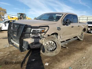 2021 Nissan Titan SV z VIN 1N6AA1FB9MN533034, wystawiony jako Copart lot #81335494 z przebiegiem 71 281 mil mil oraz Szkoda całkowita • Salvage title. Historia ofert i sprzedaży dostępna na DreamBid. Obrazek 1.