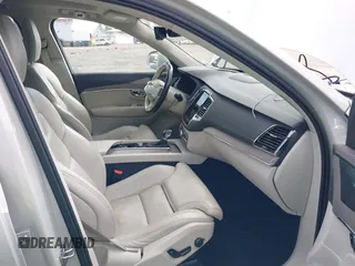 2022 Volvo XC90 Inscription with VIN YV4A22PL7N1832282, listed as a IAAI auction lot 41749825 with 36,836 mi miles and . Bid and sale history available at DreamBid. Image 5.