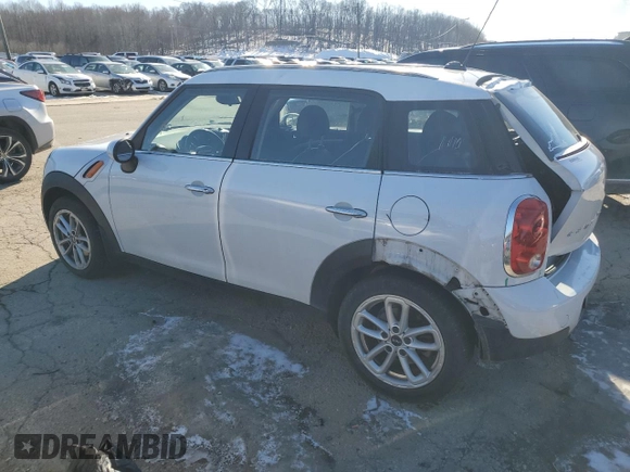 2016 MINI Countryman with VIN WMWZB3C58GWM33239, listed as a Copart auction lot 89364605 with 152,358 mi miles and Salvage title. Bid and sale history available at DreamBid. Image 2.