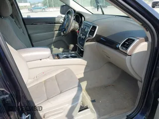 2011 Jeep Grand Cherokee Laredo with VIN 1J4RR4GG5BC622628, listed as a IAAI auction lot 42402893 with 163,731 mi miles and . Bid and sale history available at DreamBid. Image 5.