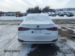2022 Lexus ES 300h with VIN 58ADA1C17NU025202, listed as a IAAI auction lot 41370590 with 15,105 mi miles and . Bid and sale history available at DreamBid. Image 17.