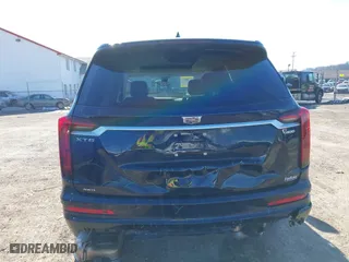 2021 Cadillac XT6 Premium Luxury with VIN 1GYKPDRS8MZ175544, listed as a IAAI auction lot 41591775 with 39,290 mi miles. Bid and sale history available at carsss.com. Image 6.