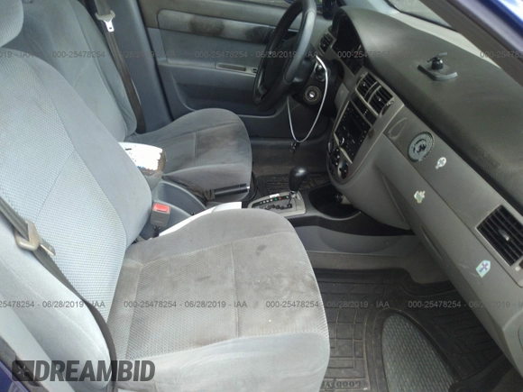 2006 Suzuki Forenza z VIN KL5JD56Z96K360480, wystawiony jako IAAI lot #25478254 z przebiegiem 227 745 mil mil oraz . Historia ofert i sprzedaży dostępna na DreamBid. Obrazek 5.