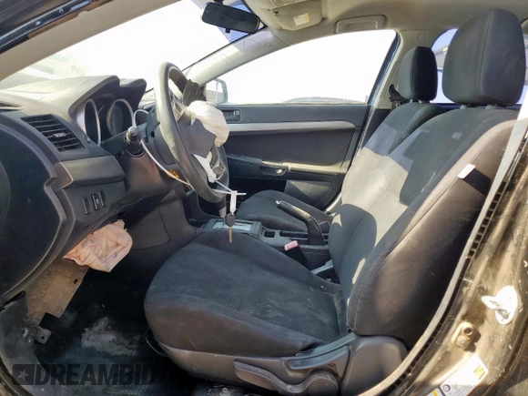 2015 Mitsubishi Lancer ES z VIN JA32U2FU8FU006101, wystawiony jako Copart lot #58006895 z przebiegiem Nie podano mil oraz Czysty tytuł • Clean title. Historia ofert i sprzedaży dostępna na DreamBid. Obrazek 7.