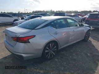 2019 Nissan Altima SR with VIN 1N4BL4CV9KC258877, listed as a IAAI auction lot 41144135 with 64,434 mi miles and . Bid and sale history available at carsss.com. Image 4.