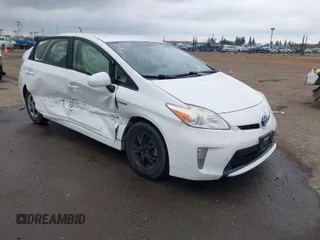 2015 Toyota Prius Four with VIN JTDKN3DU7F1918579, listed as a IAAI auction lot 41736025 with 129,880 mi miles. Bid and sale history available at carsss.com. Image 1.