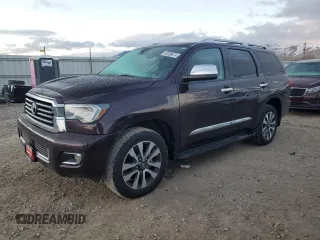 2019 Toyota Sequoia Limited with VIN 5TDJY5G17KS172230, listed as a Copart auction lot 84038674 with 39,992 mi miles and Salvage Title. Bid and sale history available at carsss.com. Image 1.