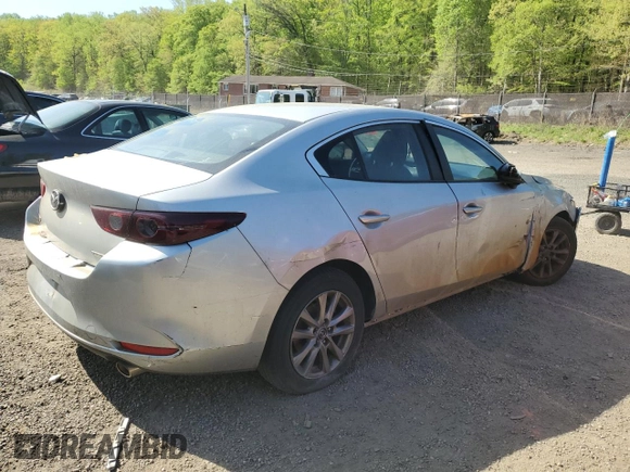 2021 Mazda 3 2.0 with VIN JM1BPAA78M1318809, listed as a Copart auction lot 53634025 with Not Provided miles and Salvage Title. Bid and sale history available at DreamBid. Image 3.