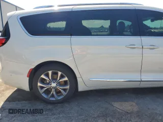 2020 Chrysler Pacifica Limited with VIN 2C4RC1GG8LR116368, listed as a Copart auction lot 61399525 with 78,896 mi miles and Non repairable. Bid and sale history available at DreamBid. Image 13.