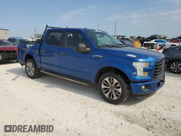 2017 Ford F-150 XL with VIN 1FTEW1CP9HKE14736, listed as a Copart auction lot 53297785 with 195,991 mi miles and Salvage Title. Bid and sale history available at carsss.com. Image 4.