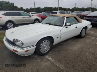 1996 Jaguar XJS with VIN SAJNX2741TC226607, listed as a Copart auction lot 74129074 with 93,183 mi miles and Non Repairable. Bid and sale history available at carsss.com. Image 1.