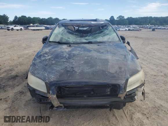 2008 Volvo V70 with VIN YV1BW982681051052, listed as a Copart auction lot 57640395 with 110,228 mi miles and Salvage title. Bid and sale history available at DreamBid. Image 5.