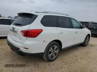 2019 Nissan Pathfinder SV z VIN 5N1DR2MN8KC635313, wystawiony jako Copart lot #51874245 z przebiegiem 107 462 mil mil oraz Czysty tytuł • Clean title. Historia ofert i sprzedaży dostępna na DreamBid. Obrazek 3.