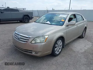 2005 Toyota Avalon XL with VIN 4T1BK36B15U007967, listed as a IAAI auction lot 42060604 with 286,766 mi miles and . Bid and sale history available at DreamBid. Image 2.