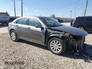 2012 Chrysler 200 Touring with VIN 1C3CCBBG2CN277254, listed as a Copart auction lot 53475175 with 60,660 mi miles and Salvage Title. Bid and sale history available at carsss.com. Image 4.