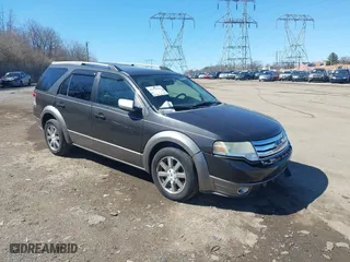 2008 Ford Taurus X SEL with VIN 1FMDK02W48GA14799, listed as a IAAI auction lot 41823446 with 161,472 mi miles. Bid and sale history available at carsss.com. Image 1.