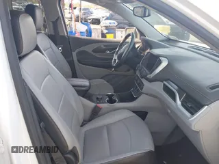 2019 GMC Terrain SLT with VIN 3GKALVEX4KL196162, listed as a IAAI auction lot 42068583 with 81,523 mi miles. Bid and sale history available at carsss.com. Image 5.