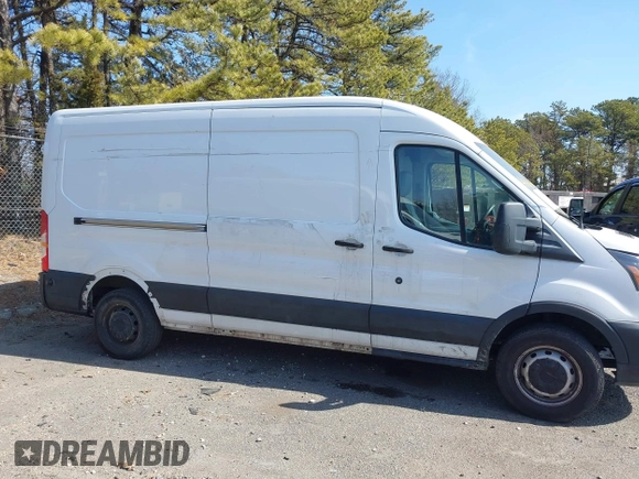 2019 Ford Transit z VIN 1FTBW2CM9KKA40635, wystawiony jako IAAI lot #41660193 z przebiegiem 54 244 mil mil oraz . Historia ofert i sprzedaży dostępna na DreamBid. Obrazek 12.